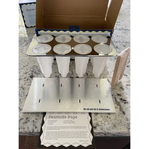 Williams Sonoma Space Pop Molds.  I am the original owner.  New in original box - Picture 6 of 7